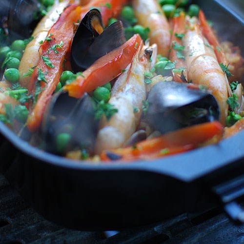 WEBER Q WARE CASSEROLE DISH LARGE